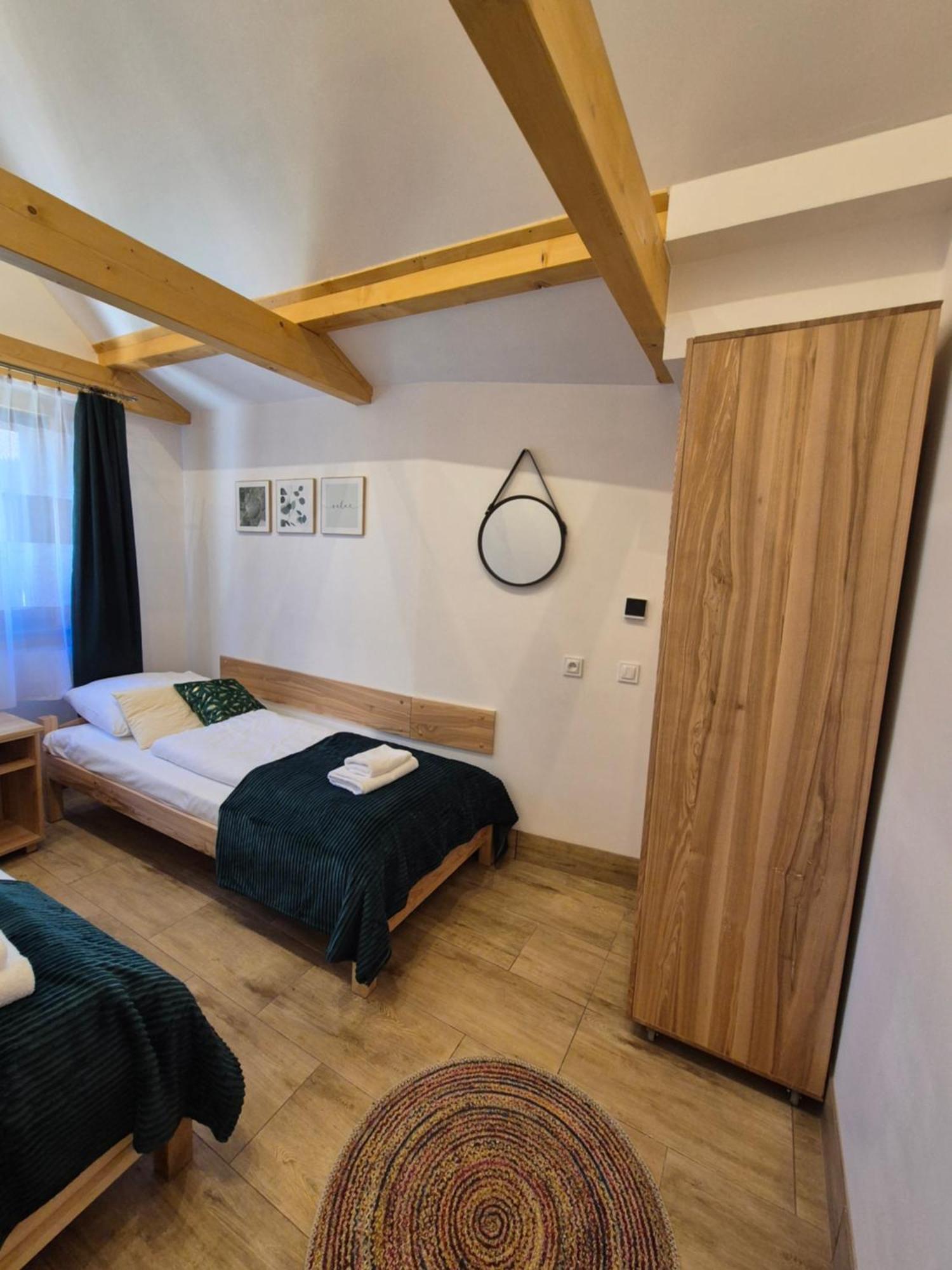Dom Krawca - Pod Chojnikiem Apartmán